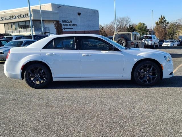 2023 Chrysler Chrysler 300 300 TOURING