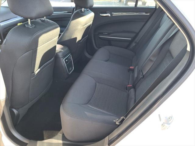 2023 Chrysler Chrysler 300 300 TOURING
