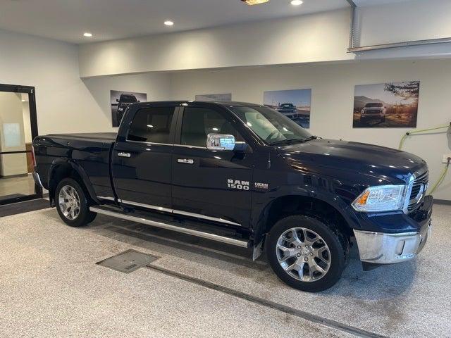 2017 RAM 1500 Limited Crew Cab 4x4 64 Box 2017 RAM 1500 Limited Crew Cab 4x4 64 Box