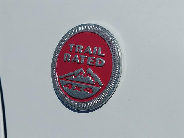 2022 Jeep Cherokee CHEROKEE TRAILHAWK 4X4