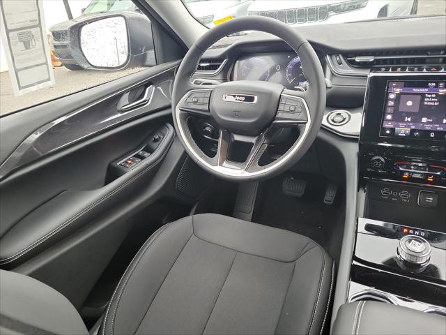 2023 Jeep Grand Cherokee GRAND CHEROKEE L LAREDO 4X4
