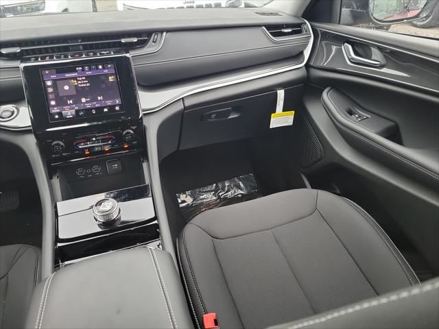 2023 Jeep Grand Cherokee GRAND CHEROKEE L LAREDO 4X4