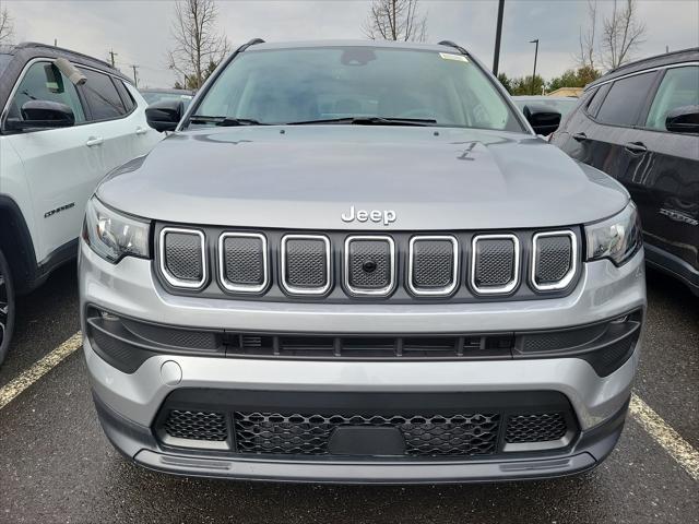 2022 Jeep Compass COMPASS LATITUDE 4X4