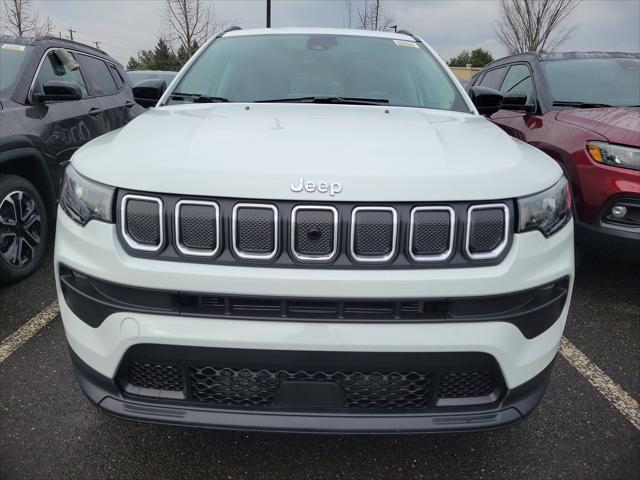 2022 Jeep Compass COMPASS LATITUDE 4X4