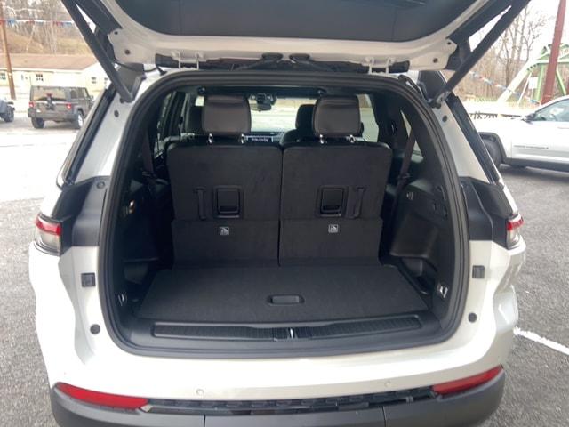 2023 Jeep Grand Cherokee GRAND CHEROKEE L ALTITUDE 4X4