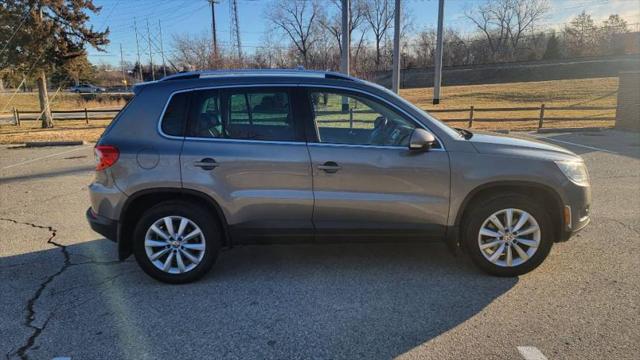 2011 Volkswagen Tiguan SE