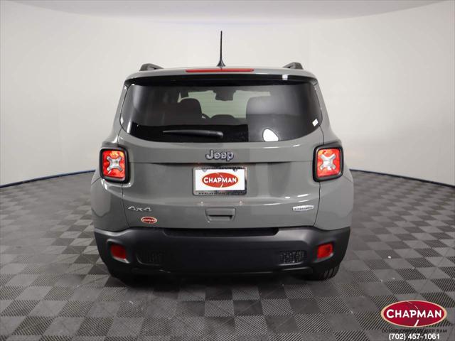 2022 Jeep Renegade RENEGADE LATITUDE 4X4