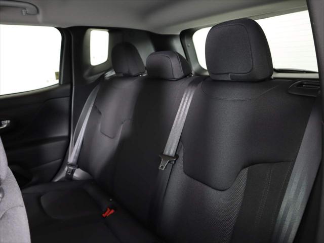 2022 Jeep Renegade RENEGADE LATITUDE 4X4