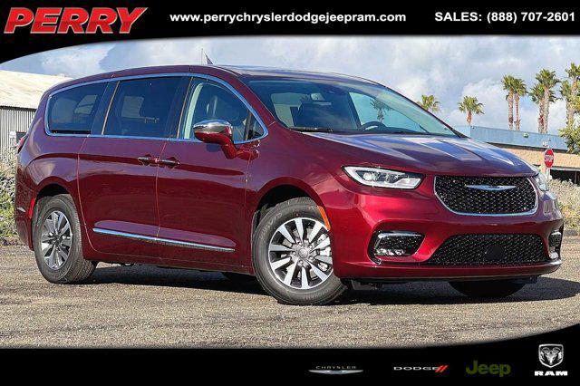 2022 Chrysler Pacifica Hybrid Limited for sale in National City, CA