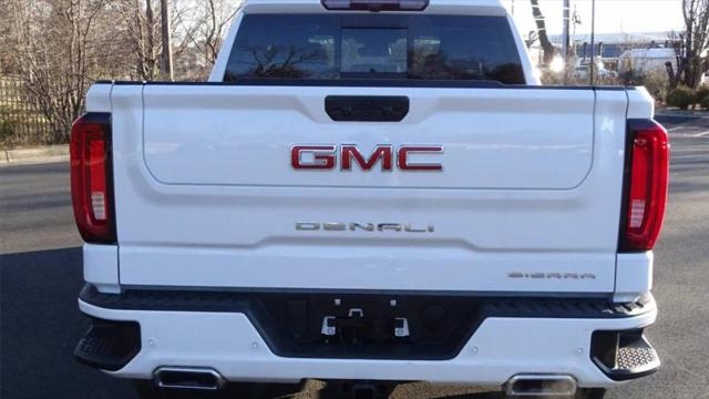 2023 GMC Sierra 1500 4WD Crew Cab Short Box Denali