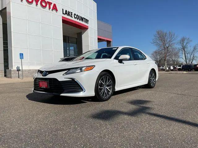 2022 Toyota Camry XLE Hybrid for sale in Baxter, MN