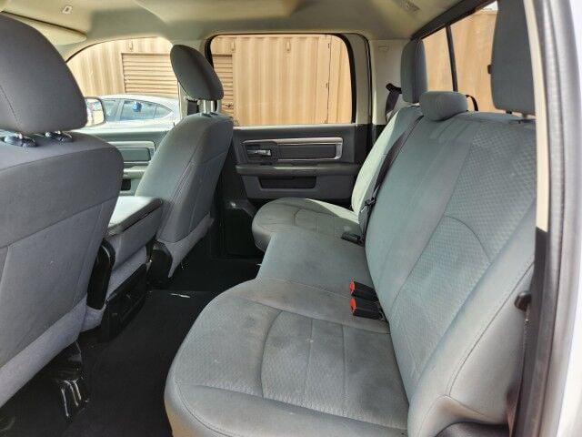 2019 Ram 1500 Classic SLT Crew Cab 4x4 64 Box