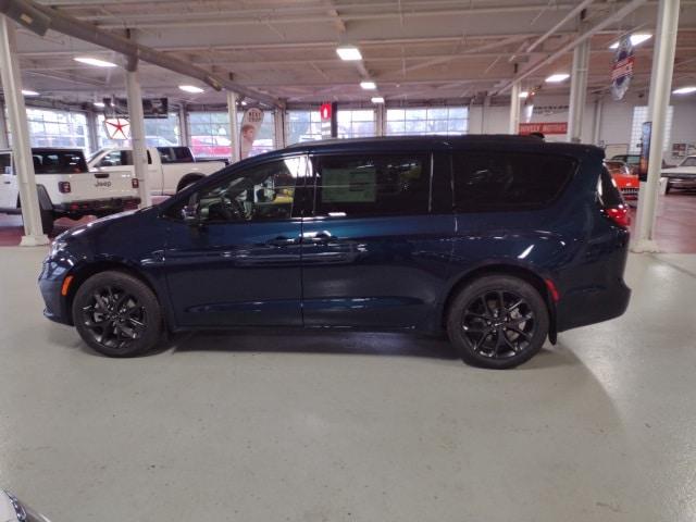 2023 Chrysler Pacifica PACIFICA TOURING L AWD