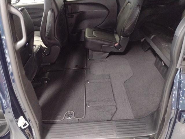2023 Chrysler Pacifica PACIFICA TOURING L AWD