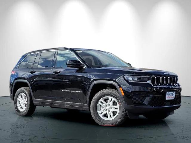 2023 Jeep Grand Cherokee GRAND CHEROKEE LAREDO 4X4