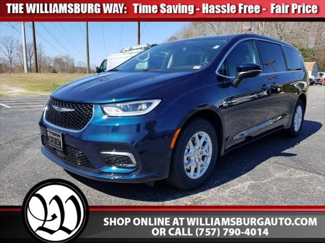 2023 Chrysler Pacifica PACIFICA TOURING L