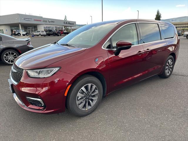 2023 Chrysler Pacifica Plug-In Hybrid PACIFICA PLUG-IN HYBRID TOURING L