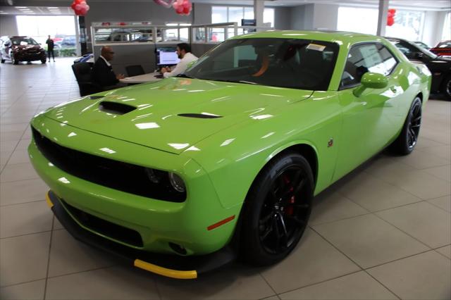 2023 Dodge Challenger CHALLENGER R/T SCAT PACK