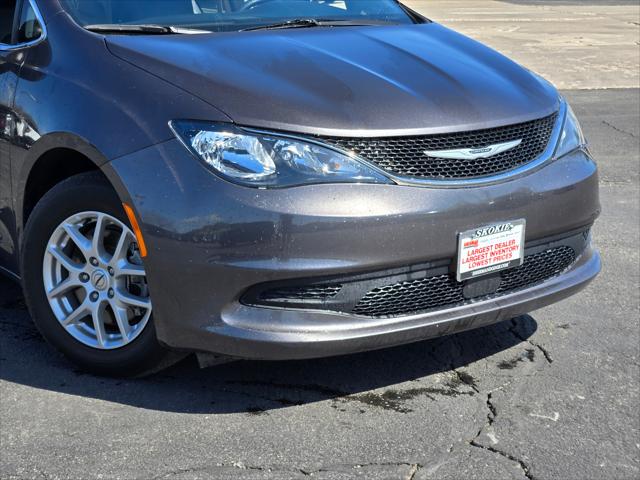 2021 Chrysler Voyager LXI