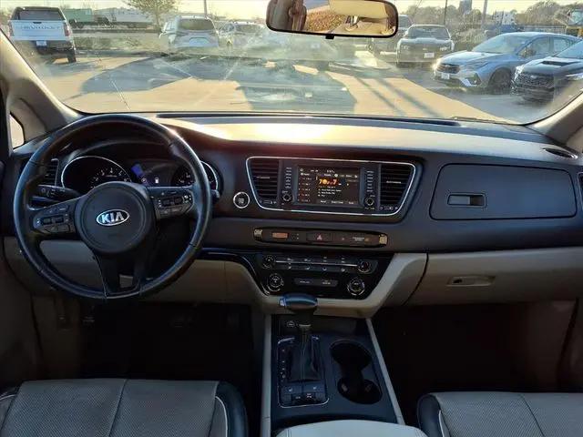 2017 Kia Sedona LX