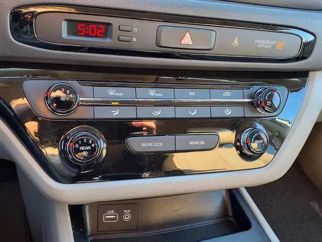 2017 Kia Sedona LX