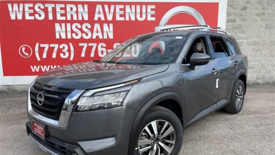 2023 Nissan Pathfinder SL 4WD for sale near Chicago, IL