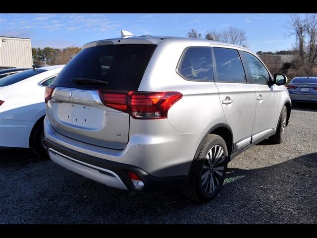 2020 Mitsubishi Outlander SE 2.4