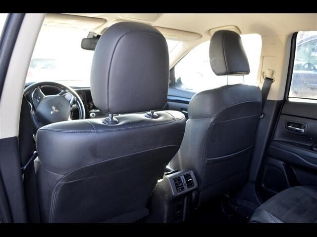 2020 Mitsubishi Outlander SE 2.4