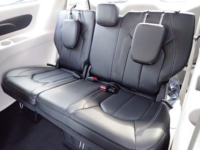 2023 Chrysler Pacifica PACIFICA TOURING L