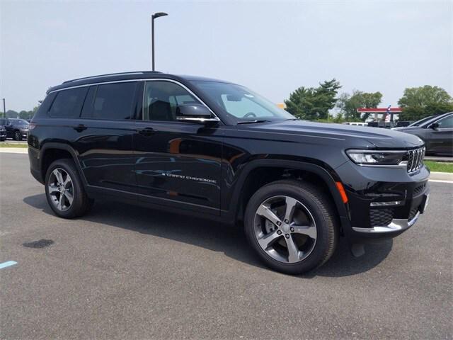 2023 Jeep Grand Cherokee GRAND CHEROKEE L LIMITED 4X4