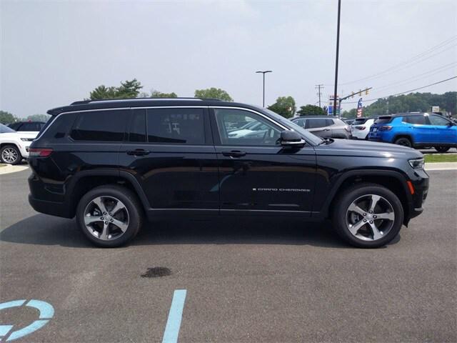 2023 Jeep Grand Cherokee GRAND CHEROKEE L LIMITED 4X4
