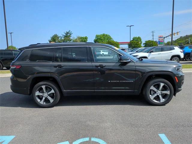 2023 Jeep Grand Cherokee GRAND CHEROKEE L LIMITED 4X4