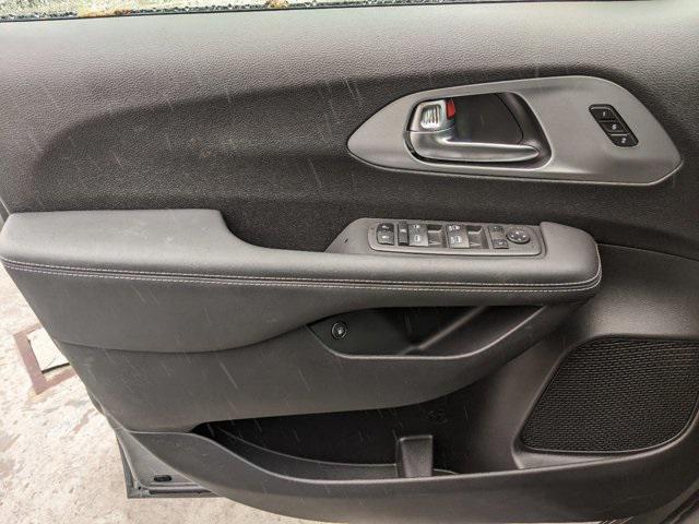 2023 Pacifica Plug-In Hybrid PLUG-IN HYBRID TOURING L fwd 24