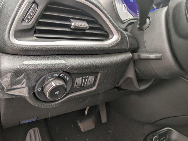 2023 Pacifica Plug-In Hybrid PLUG-IN HYBRID TOURING L fwd 29