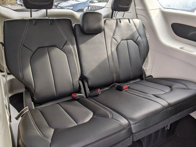 2023 Chrysler Pacifica PACIFICA TOURING L