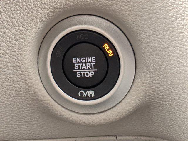 2023 Chrysler Pacifica PACIFICA TOURING L