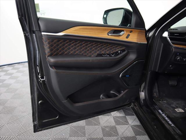 2023 Jeep Grand Cherokee 4xe GRAND CHEROKEE SUMMIT RESERVE 4xe
