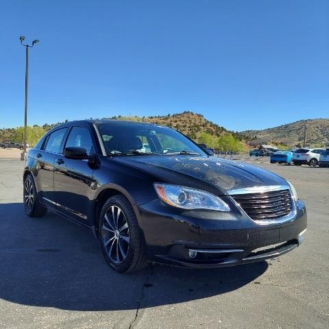 2013 Chrysler 200 Limited