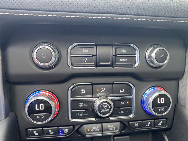 2023 GMC Yukon 4WD SLT