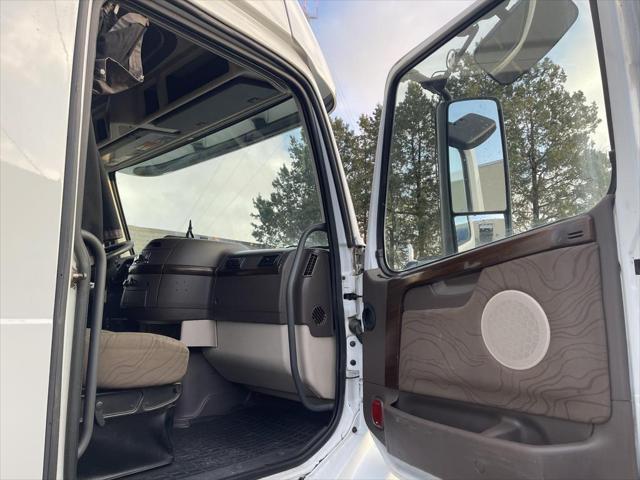 2012 Volvo Vnl VNL 670 Sleeper