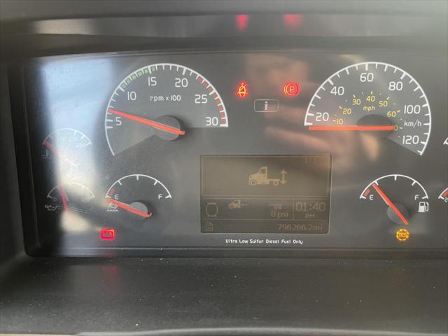 2012 Volvo Vnl VNL 670 Sleeper