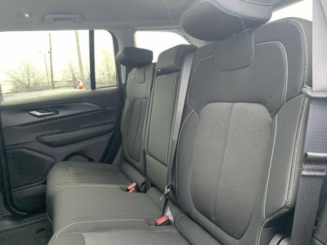 2023 Jeep Grand Cherokee GRAND CHEROKEE LAREDO 4X4