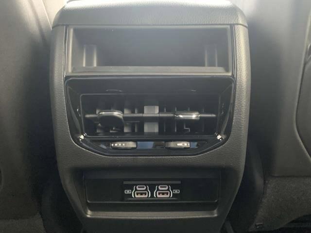 2023 Jeep Grand Cherokee GRAND CHEROKEE LAREDO 4X4