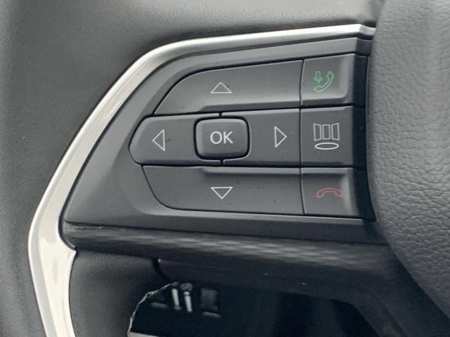 2023 Jeep Grand Cherokee GRAND CHEROKEE LAREDO 4X4