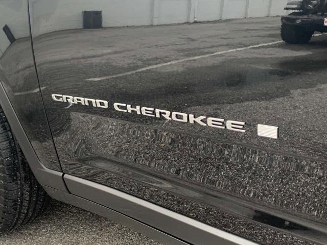 2023 Jeep Grand Cherokee GRAND CHEROKEE LAREDO 4X4