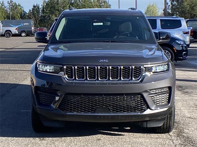 2023 Jeep Grand Cherokee GRAND CHEROKEE LAREDO 4X4