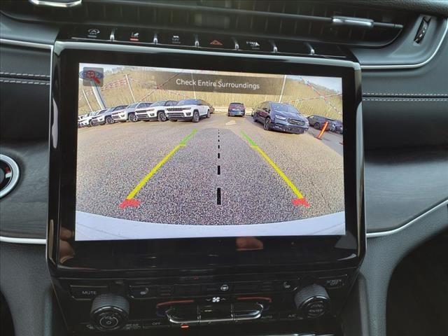 2023 Jeep Grand Cherokee GRAND CHEROKEE LIMITED 4X4
