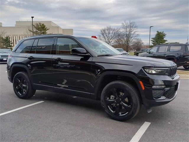 2023 Jeep Grand Cherokee GRAND CHEROKEE LIMITED 4X4
