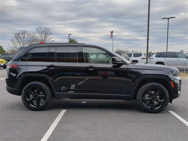 2023 Jeep Grand Cherokee GRAND CHEROKEE LIMITED 4X4