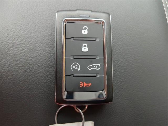 2023 Jeep Grand Cherokee GRAND CHEROKEE LIMITED 4X4